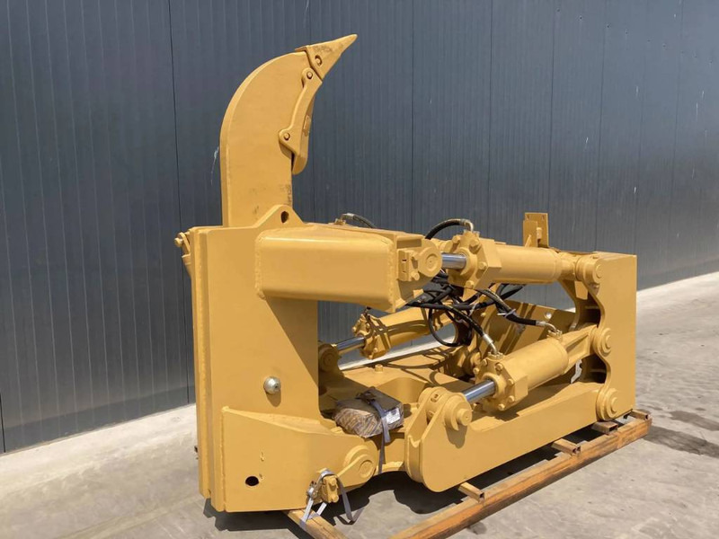 Cat D8R - ملحقات - آلات البناء: صور 2 Cat D8R - ملحقات - آلات البناء: صور 2