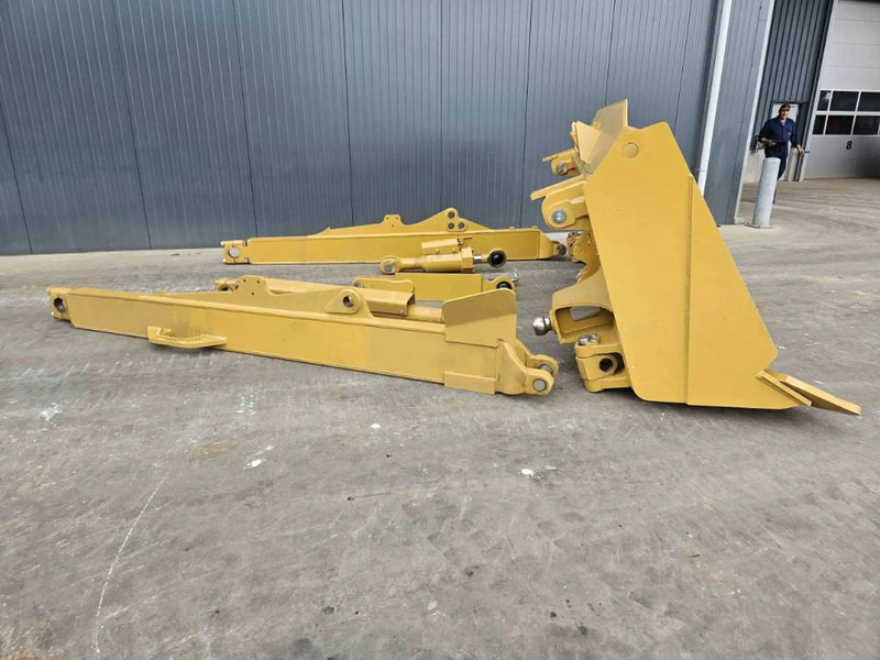 Cat D8T - شفرة الجرافة - آلات البناء: صور 5 Cat D8T - شفرة الجرافة - آلات البناء: صور 5