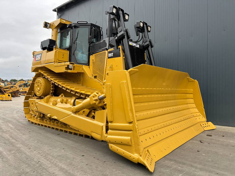 Cat D9T - بلدوزر: صور 1 Cat D9T - بلدوزر: صور 1