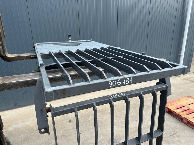 Doosan DX180 / DX225 - الكابينة والداخلية - آلات البناء: صور 3 Doosan DX180 / DX225 - الكابينة والداخلية - آلات البناء: صور 3