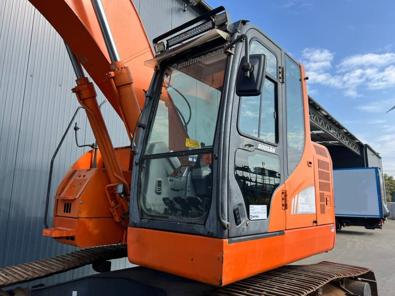 Doosan DX235LCR - حفارات زحافة: صور 5 Doosan DX235LCR - حفارات زحافة: صور 5