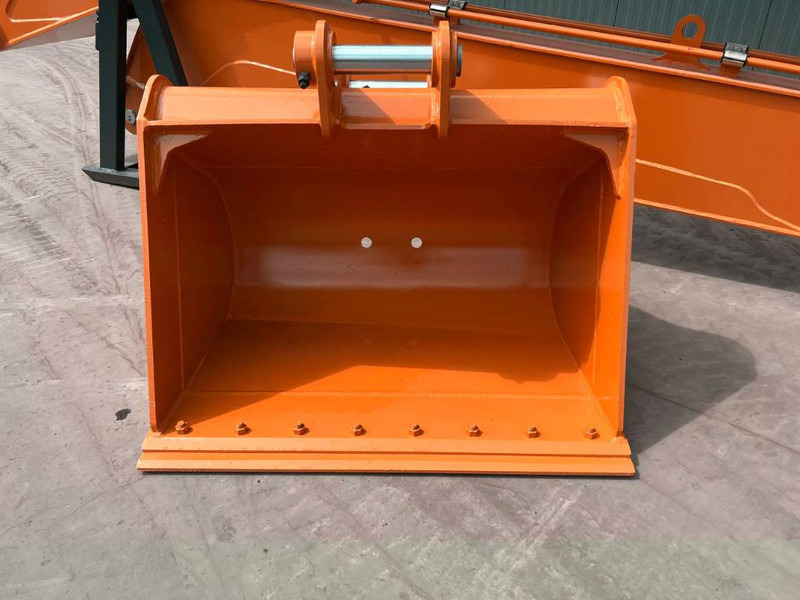 Hitachi ZX200 18m Set - ملحقات - آلات البناء: صور 3 Hitachi ZX200 18m Set - ملحقات - آلات البناء: صور 3