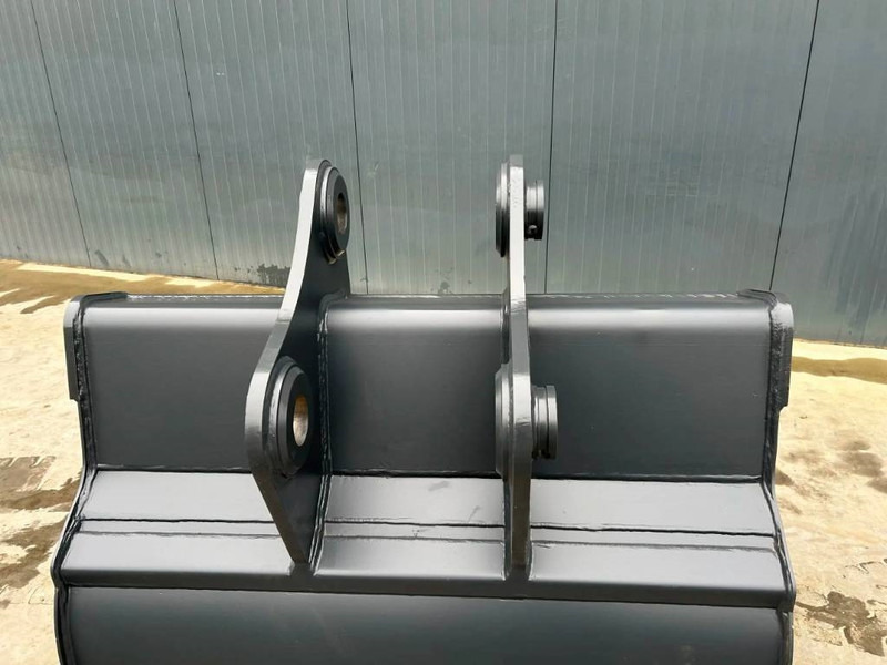 Hitachi ZX210 - 1.40m - بكت - آلات البناء: صور 5 Hitachi ZX210 - 1.40m - بكت - آلات البناء: صور 5