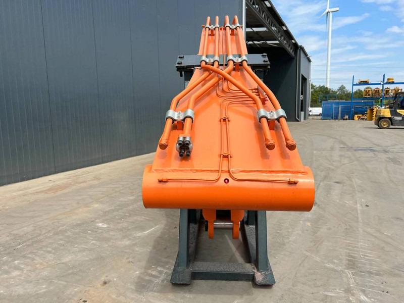 Hitachi ZX210 18m Set Long Reach Equipment - ملحقات - آلات البناء: صور 1 Hitachi ZX210 18m Set Long Reach Equipment - ملحقات - آلات البناء: صور 1