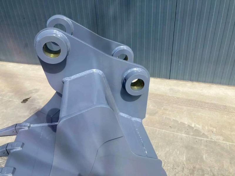 Hitachi ZX225 - 1.20m - بكت - آلات البناء: صور 3 Hitachi ZX225 - 1.20m - بكت - آلات البناء: صور 3