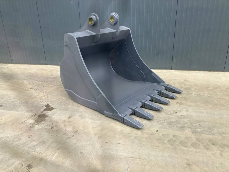 Hitachi ZX270 - بكت - آلات البناء: صور 2 Hitachi ZX270 - بكت - آلات البناء: صور 2