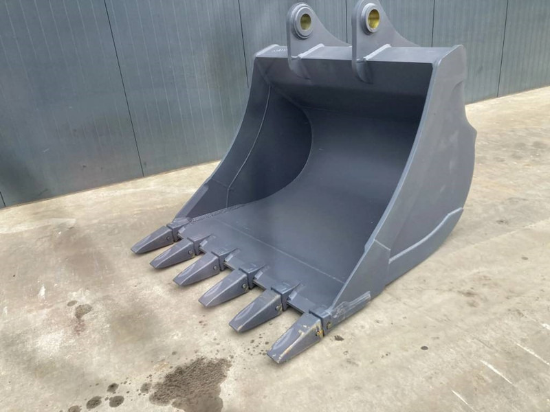 Hitachi ZX290 - بكت - آلات البناء: صور 4 Hitachi ZX290 - بكت - آلات البناء: صور 4