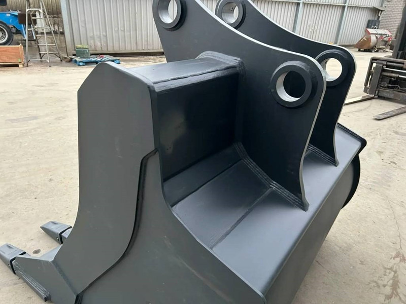 Hitachi ZX360 1.60m - بكت - آلات البناء: صور 5 Hitachi ZX360 1.60m - بكت - آلات البناء: صور 5