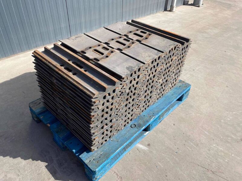 Hyundai R210 / R215 / R220 / R235 / R250 / R260 - الإطار/ الشاسيه - آلات البناء: صور 1 Hyundai R210 / R215 / R220 / R235 / R250 / R260 - الإطار/ الشاسيه - آلات البناء: صور 1