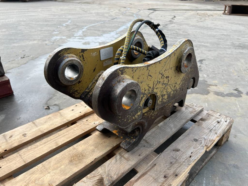 Miller Caterpillar 311D / 312D / 312E / 313F / 314D / 314 - وصلة الربط للمعدات المعلقة - آلات البناء: صور 5 Miller Caterpillar 311D / 312D / 312E / 313F / 314D / 314 - وصلة الربط للمعدات المعلقة - آلات البناء: صور 5