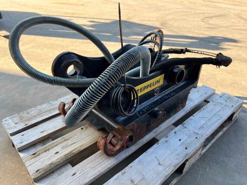 OilQuick OQ65 - 311F / 313F / 315F - وصلة الربط للمعدات المعلقة - آلات البناء: صور 4 OilQuick OQ65 - 311F / 313F / 315F - وصلة الربط للمعدات المعلقة - آلات البناء: صور 4