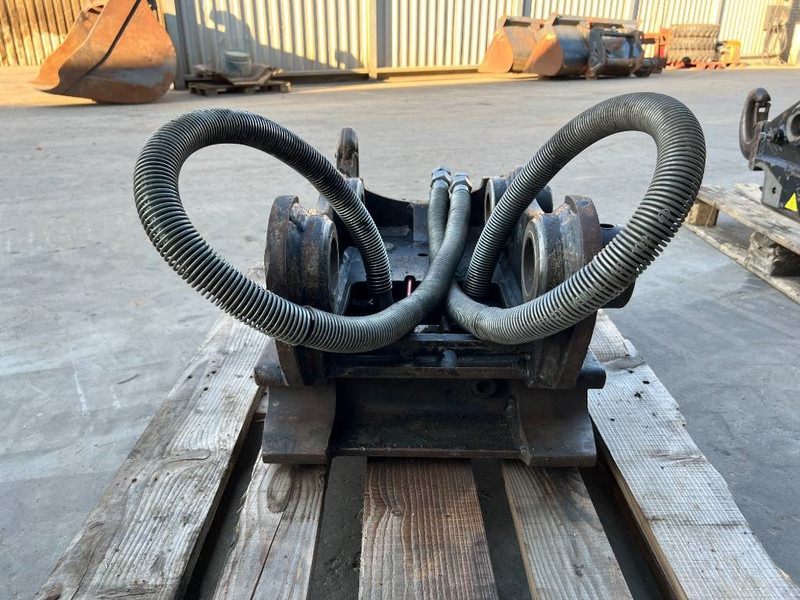 OilQuick OQ65 - 311F / 313F / 315F - وصلة الربط للمعدات المعلقة - آلات البناء: صور 5 OilQuick OQ65 - 311F / 313F / 315F - وصلة الربط للمعدات المعلقة - آلات البناء: صور 5