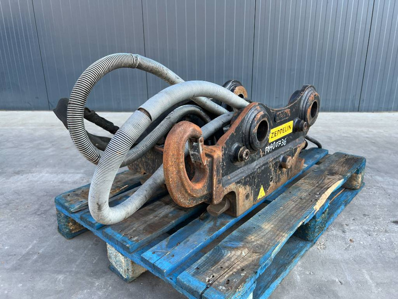 OilQuick OQ65 - M314F / M316F / M318F - وصلة الربط للمعدات المعلقة - آلات البناء: صور 1 OilQuick OQ65 - M314F / M316F / M318F - وصلة الربط للمعدات المعلقة - آلات البناء: صور 1