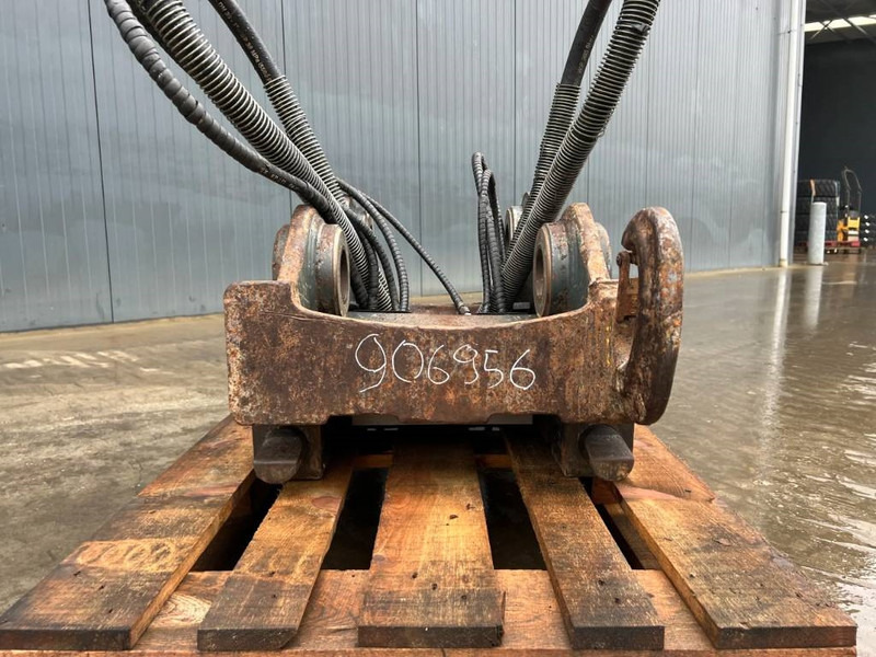 OilQuick OQ70/55 - 323D - وصلة الربط للمعدات المعلقة - آلات البناء: صور 2 OilQuick OQ70/55 - 323D - وصلة الربط للمعدات المعلقة - آلات البناء: صور 2