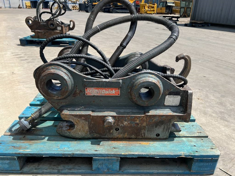 OilQuick OQ70/55 - 323E - وصلة الربط للمعدات المعلقة - آلات البناء: صور 4 OilQuick OQ70/55 - 323E - وصلة الربط للمعدات المعلقة - آلات البناء: صور 4