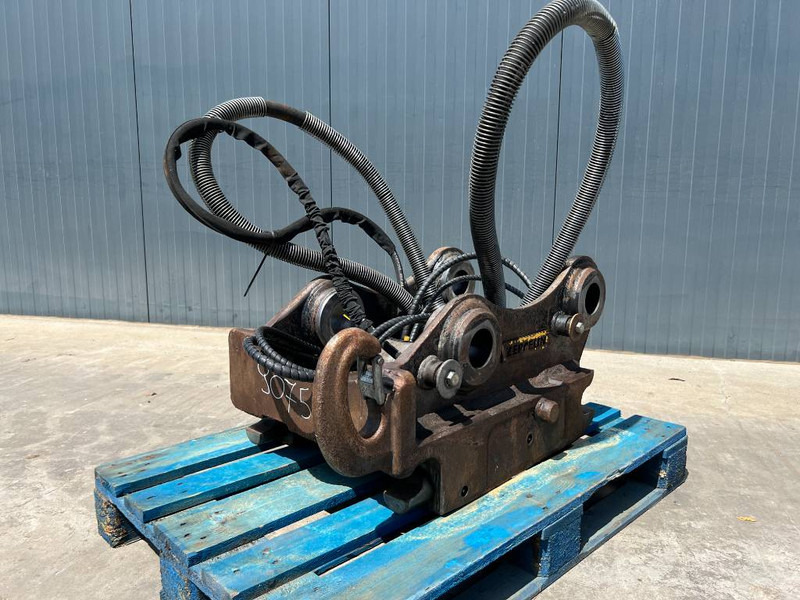 وصلة الربط للمعدات المعلقة - آلات البناء OilQuick OQ70/55 323E: صور 1