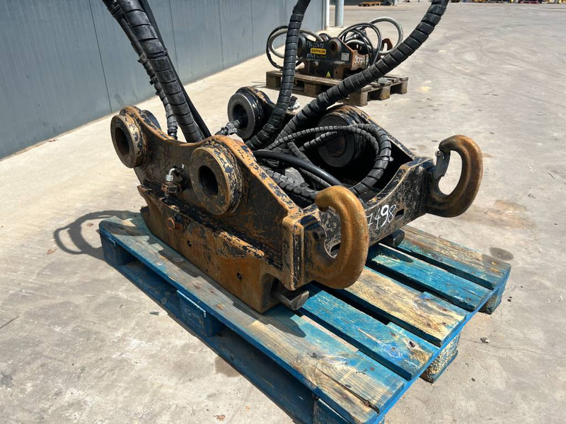 OilQuick OQ80 330D - 336D - 336E - 336F DB-stick - وصلة الربط للمعدات المعلقة - آلات البناء: صور 3 OilQuick OQ80 330D - 336D - 336E - 336F DB-stick - وصلة الربط للمعدات المعلقة - آلات البناء: صور 3