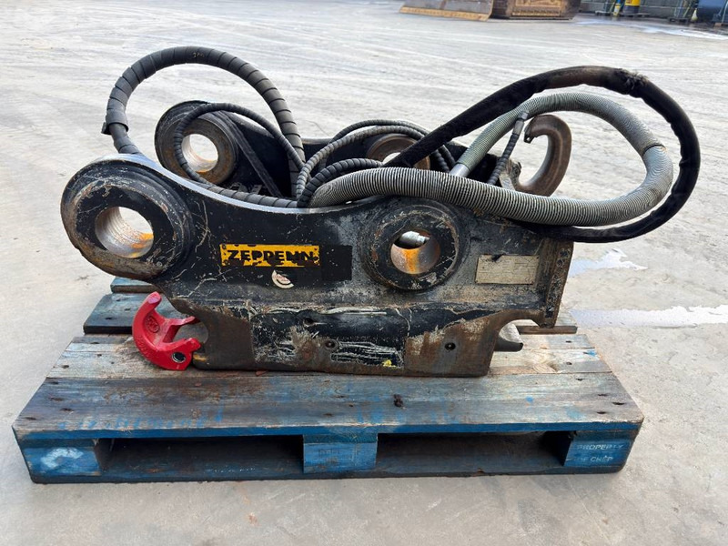 OilQuick OQ80 - 336F - وصلة الربط للمعدات المعلقة - آلات البناء: صور 4 OilQuick OQ80 - 336F - وصلة الربط للمعدات المعلقة - آلات البناء: صور 4