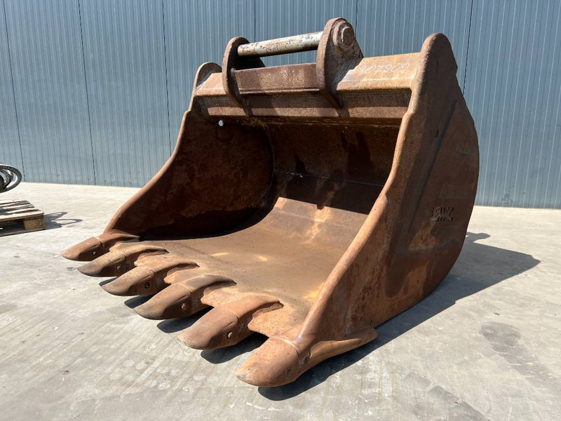 OilQuick OQ90 - بكت - آلات البناء: صور 1 OilQuick OQ90 - بكت - آلات البناء: صور 1