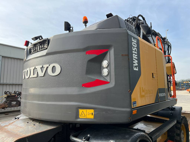 حفارة على عجلات Volvo EWR150E: صور 5