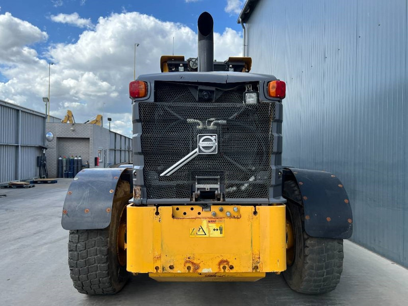 Volvo G970 - آلة تسوية الأرض: صور 4 Volvo G970 - آلة تسوية الأرض: صور 4