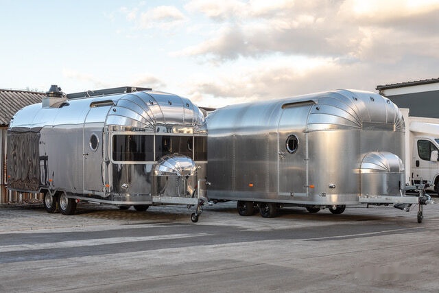 Airstream Catering Trailer | IN STOCK - عربة الطعام: صور 1 Airstream Catering Trailer | IN STOCK - عربة الطعام: صور 1