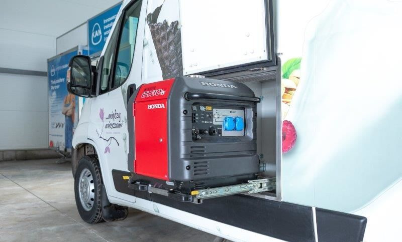 Bannert ICE Truck / Witryna Lodowa / Lody / Ice Cream - شاحنات طعام: صور 3 Bannert ICE Truck / Witryna Lodowa / Lody / Ice Cream - شاحنات طعام: صور 3