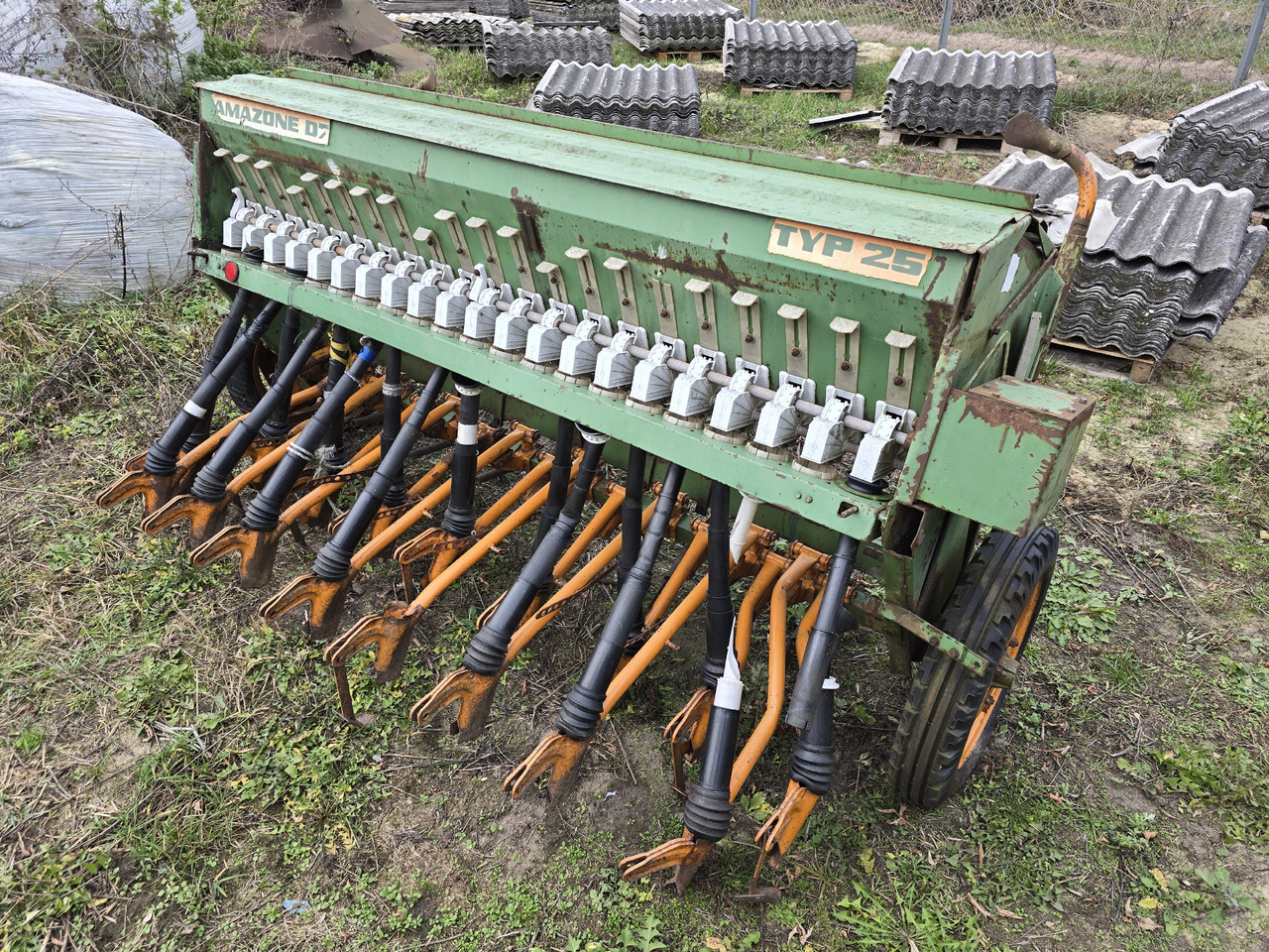 AMAZONE D7 Typ 25 Standard (2,5 m) - آلات البذر والغرس والشتل: صور 3 AMAZONE D7 Typ 25 Standard (2,5 m) - آلات البذر والغرس والشتل: صور 3