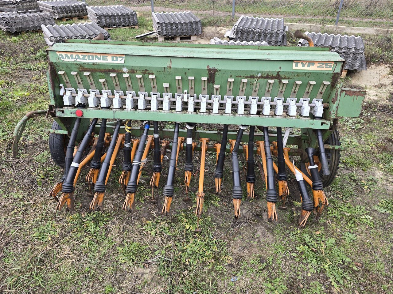 AMAZONE D7 Typ 25 Standard (2,5 m) - آلات البذر والغرس والشتل: صور 2 AMAZONE D7 Typ 25 Standard (2,5 m) - آلات البذر والغرس والشتل: صور 2