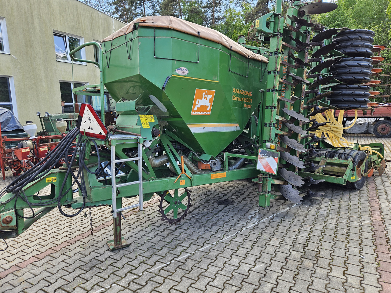 Amazone Cirrus 6001 Super - الة بذر: صور 1 Amazone Cirrus 6001 Super - الة بذر: صور 1