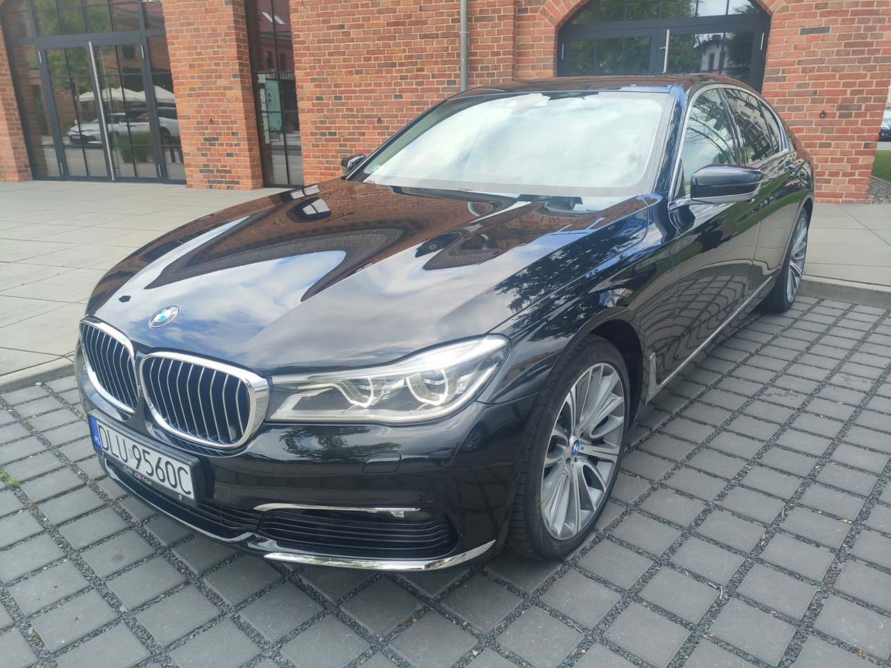 BMW 730D x-drive - سيارة: صور 1 BMW 730D x-drive - سيارة: صور 1