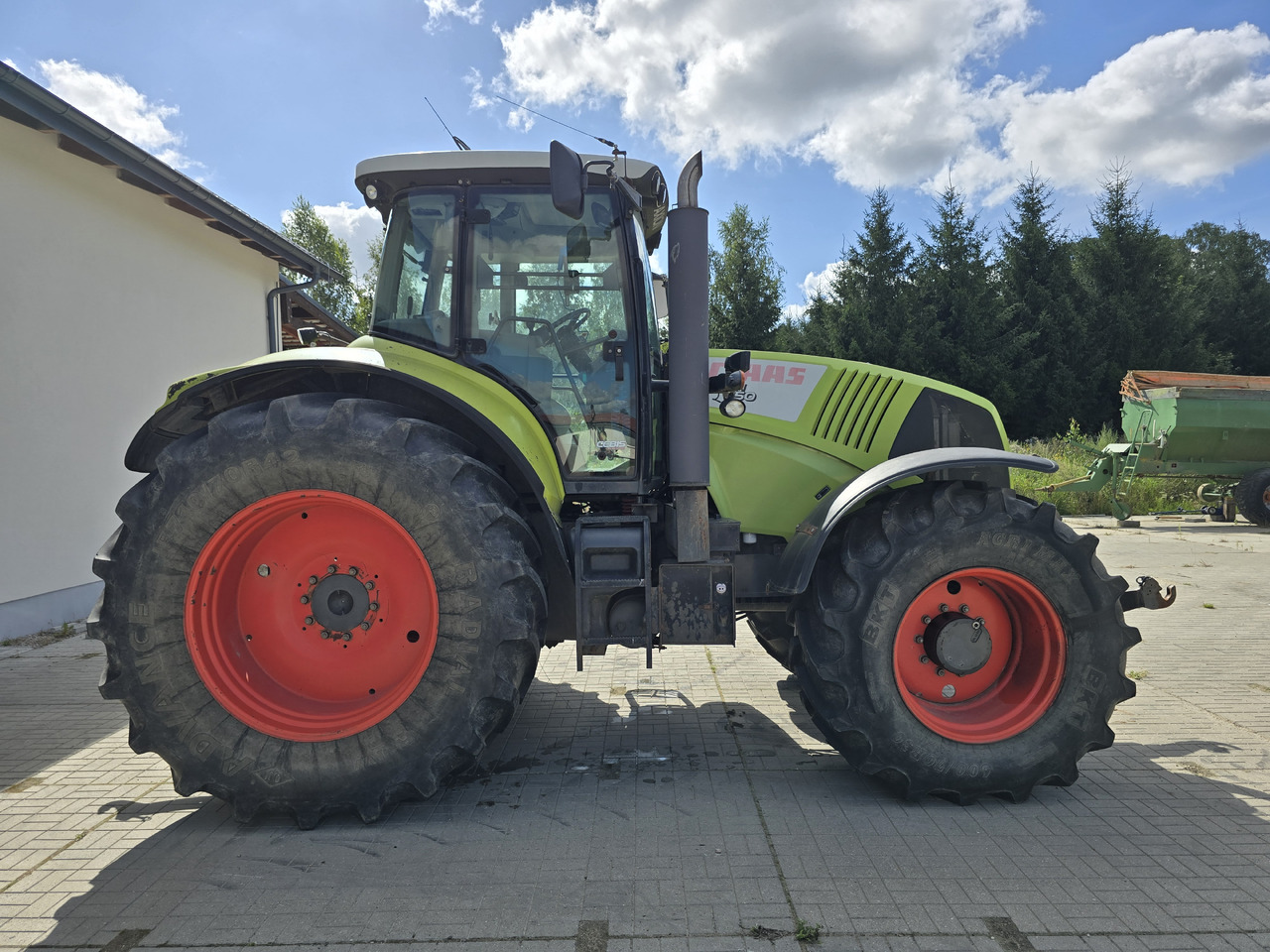 CLAAS AXION 850 - جرار: صور 3 CLAAS AXION 850 - جرار: صور 3