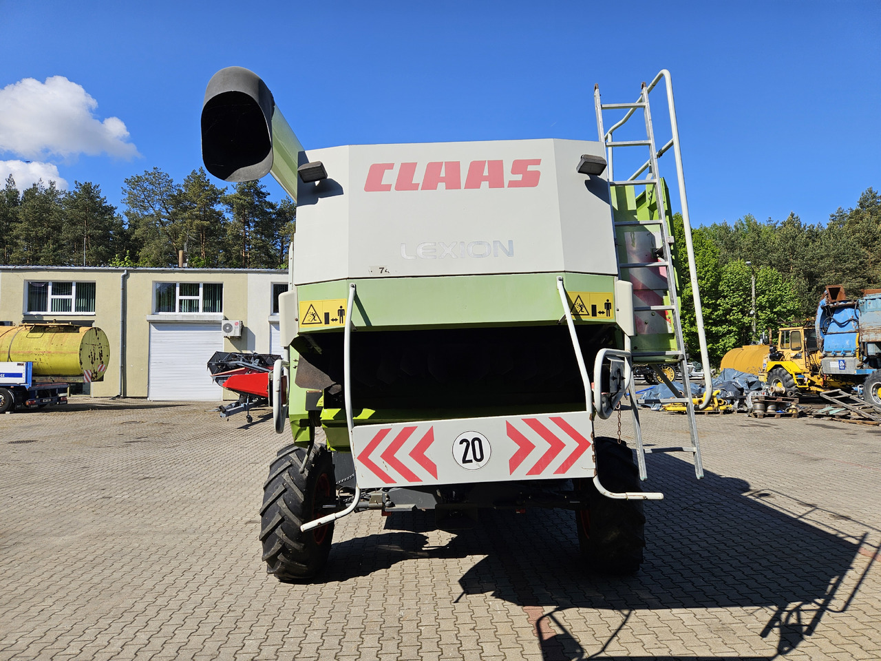 Claas Lexion 480 - حصادة شاملة: صور 5 Claas Lexion 480 - حصادة شاملة: صور 5