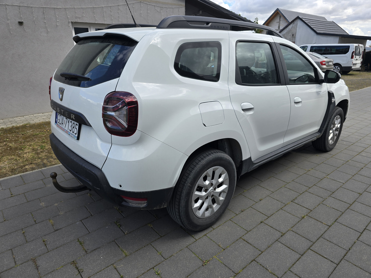 DACIA DUSTER 1.0 + LPG - سيارة: صور 2 DACIA DUSTER 1.0 + LPG - سيارة: صور 2