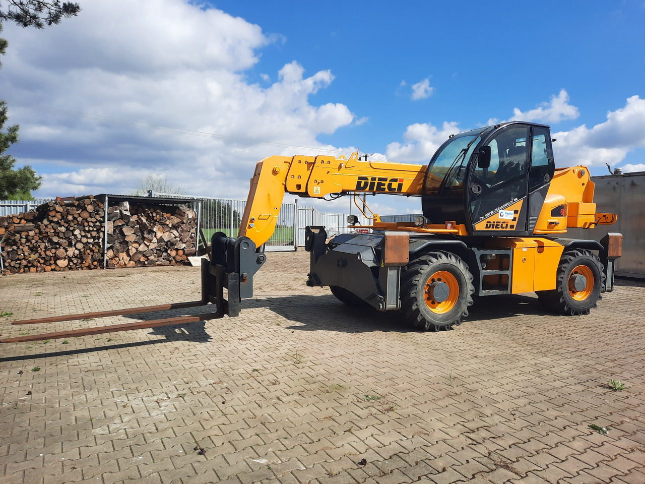 Dieci PEGASUS 60.16 (2.0) ( 6 t / 16 m) - 2016 r. - اللودر بعجل: صور 2 Dieci PEGASUS 60.16 (2.0) ( 6 t / 16 m) - 2016 r. - اللودر بعجل: صور 2