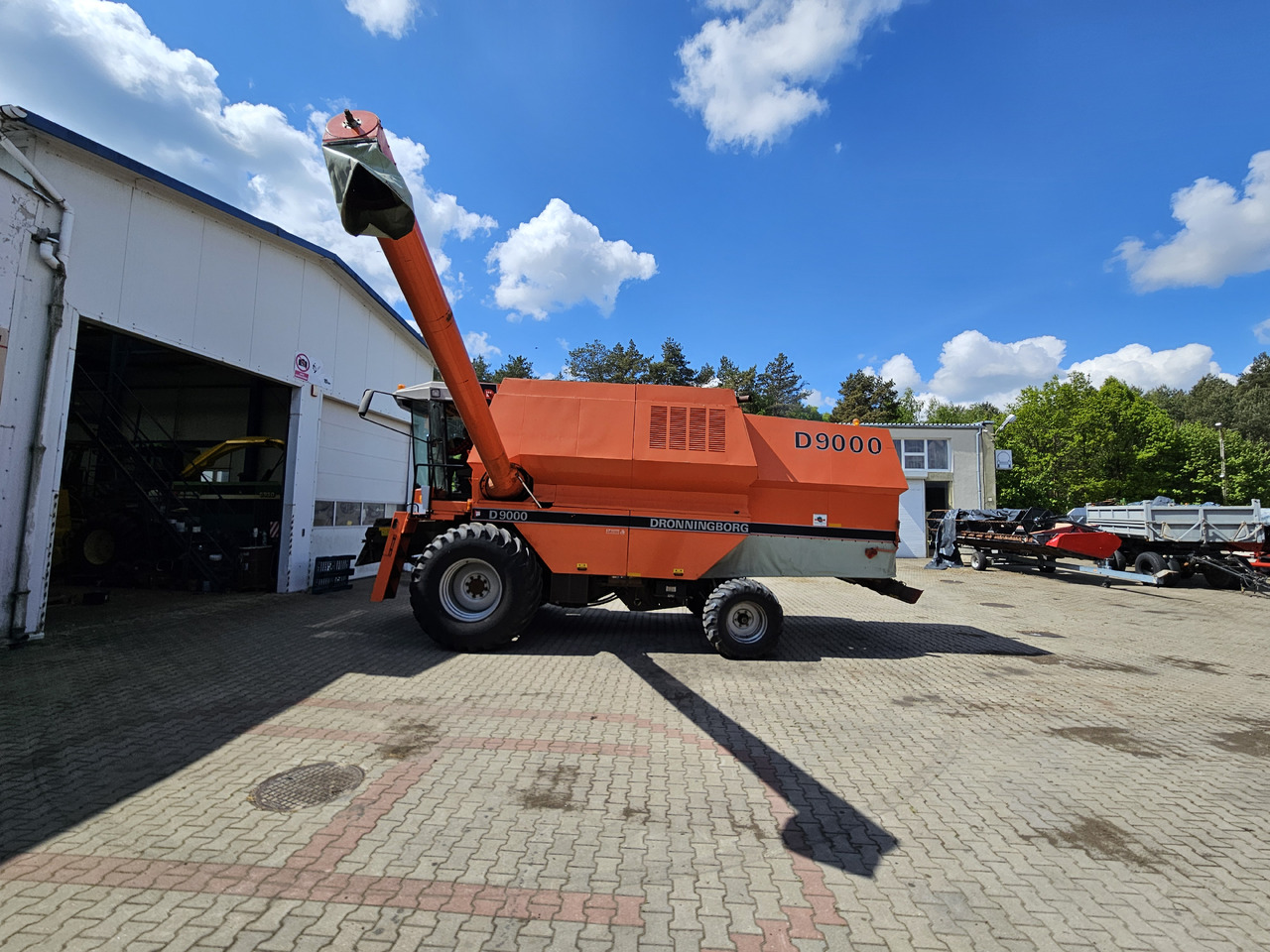 Dronningborg D9000 - حصادة شاملة: صور 2 Dronningborg D9000 - حصادة شاملة: صور 2