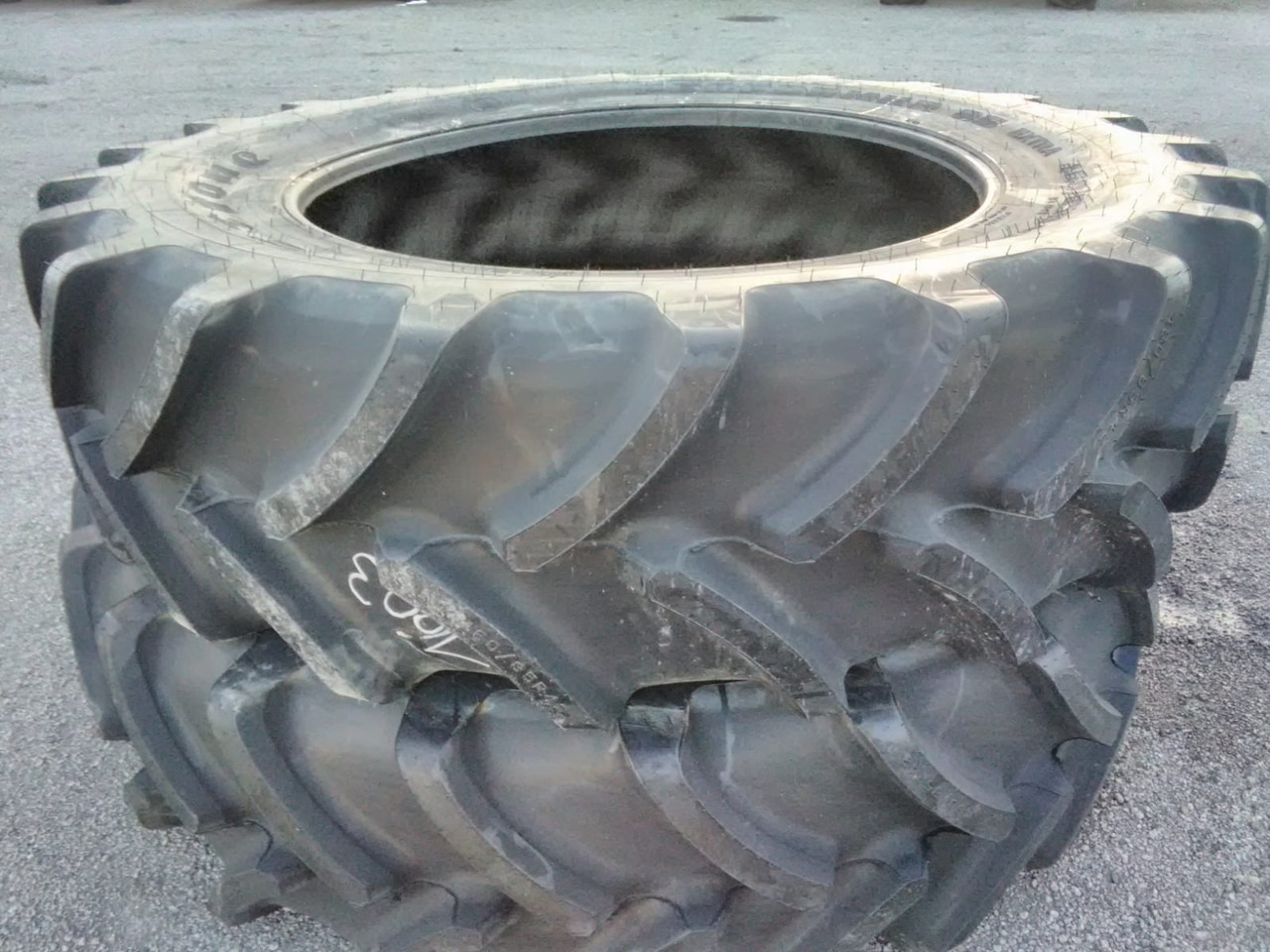 FIRESTONE 460/85 R42 (18.4 R42) - عجلات - الآلات والماكينات الزراعية: صور 2 FIRESTONE 460/85 R42 (18.4 R42) - عجلات - الآلات والماكينات الزراعية: صور 2