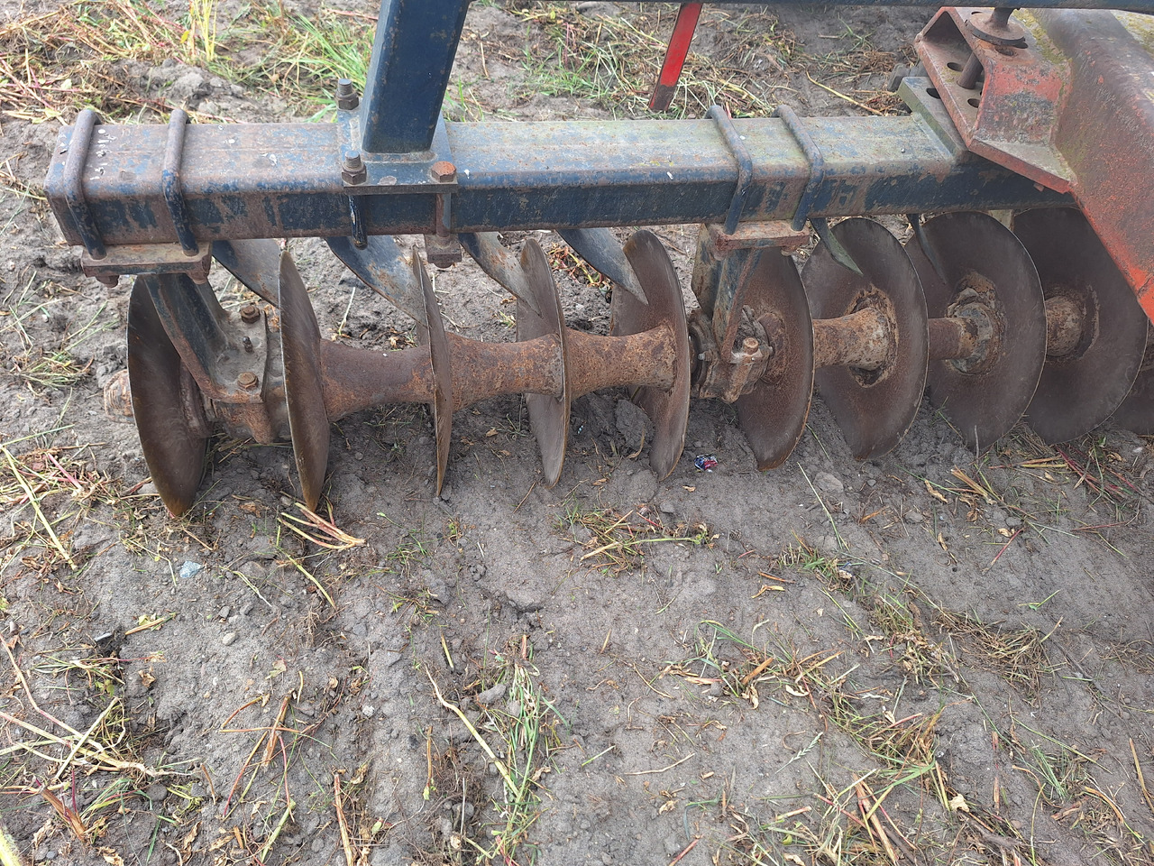 Gregoire Besson XRL 666 42 - الأمشاط الزراعية: صور 5 Gregoire Besson XRL 666 42 - الأمشاط الزراعية: صور 5