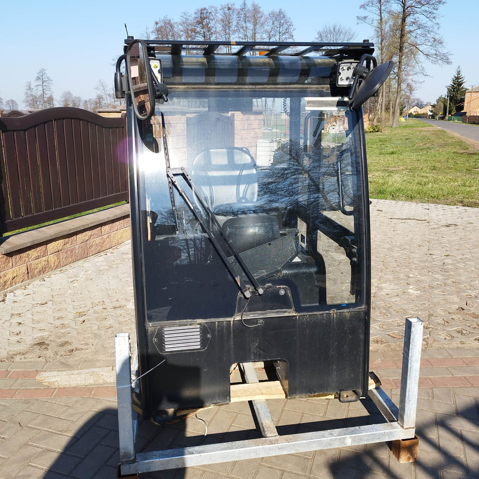 JCB 403 - الكبائن - آلات البناء: صور 2 JCB 403 - الكبائن - آلات البناء: صور 2