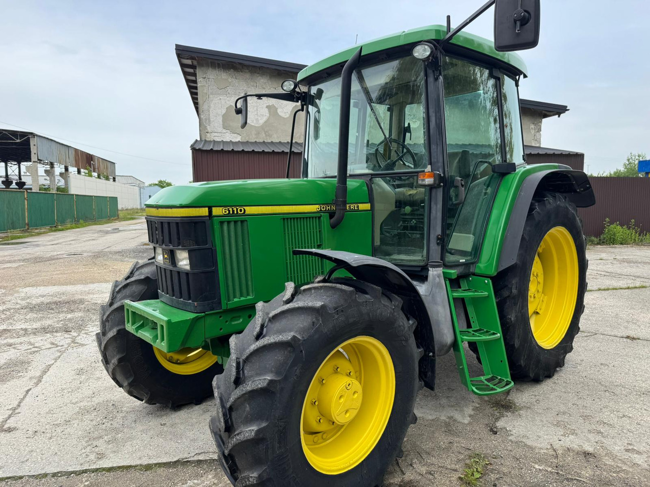 JOHN DEERE 6110 - جرار: صور 2 JOHN DEERE 6110 - جرار: صور 2