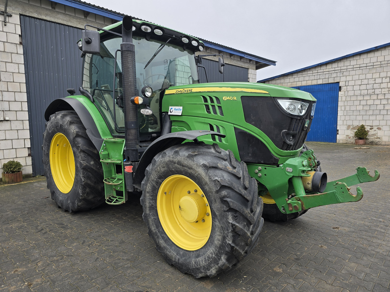 JOHN DEERE 6140R - جرار: صور 3 JOHN DEERE 6140R - جرار: صور 3