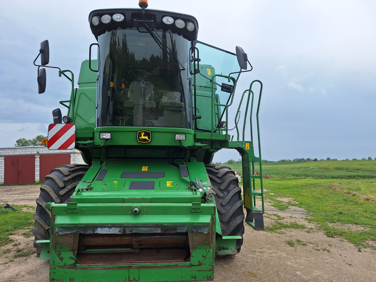 John Deere T550 - حصادة شاملة: صور 3 John Deere T550 - حصادة شاملة: صور 3