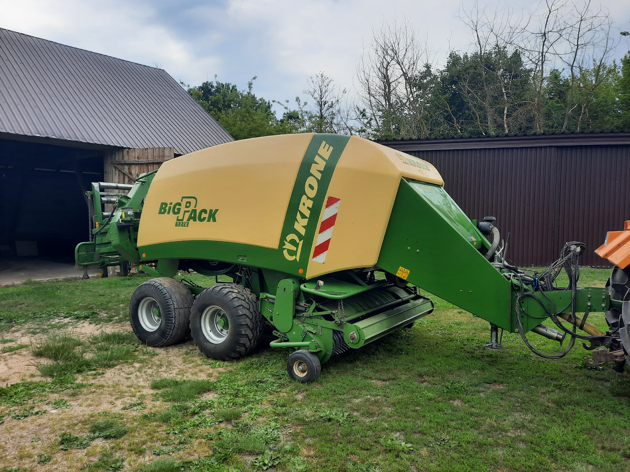 KRONE Big Pack 1270 - مكبس البالات المستطيله: صور 2 KRONE Big Pack 1270 - مكبس البالات المستطيله: صور 2