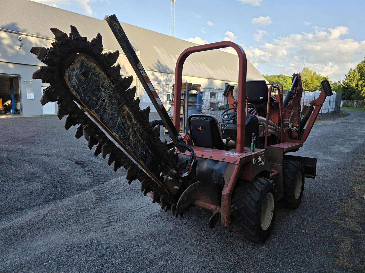 Knikmops Ditch Witch rt40 - خندقکن: صور 3 Knikmops Ditch Witch rt40 - خندقکن: صور 3