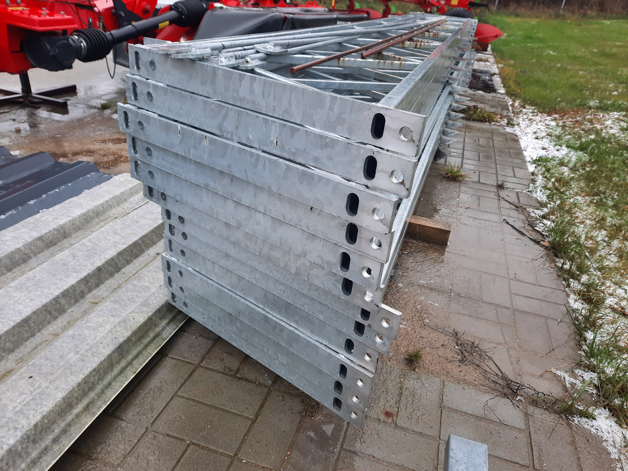Konstrukcja hali / wiaty stalowej 8 m x 5 m (40 m2) ocynkowana NOWA - معدات البناء: صور 3 Konstrukcja hali / wiaty stalowej 8 m x 5 m (40 m2) ocynkowana NOWA - معدات البناء: صور 3