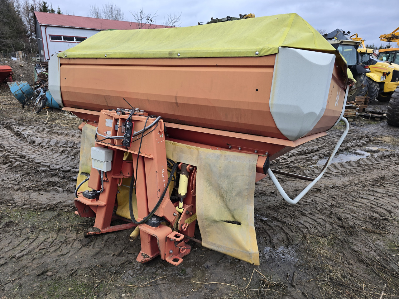LELY Centerliner SX 2500 - آلة رش الأسمدة: صور 1 LELY Centerliner SX 2500 - آلة رش الأسمدة: صور 1