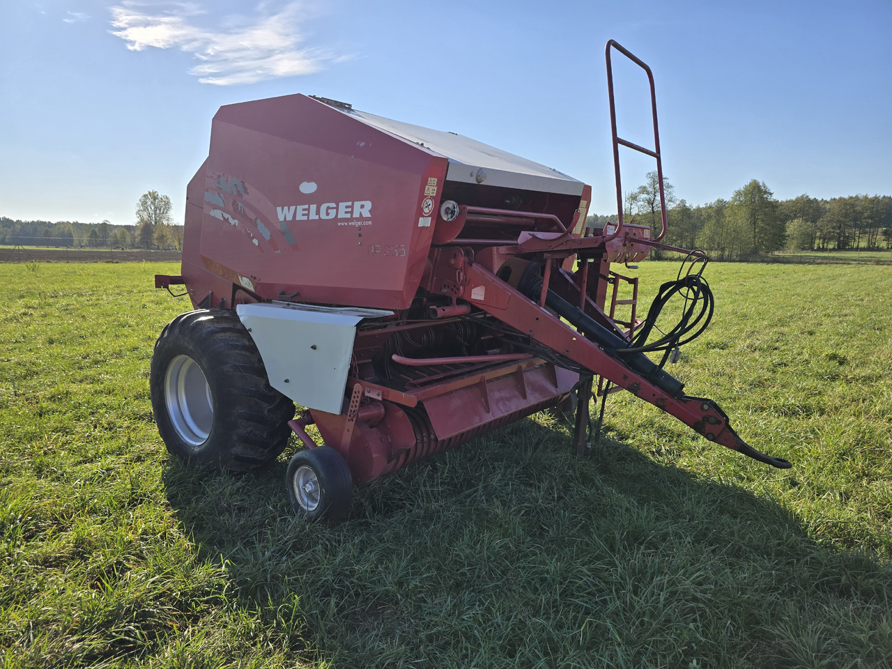 LELY WELGER RP 235 - مكبس القش الدائري: صور 1 LELY WELGER RP 235 - مكبس القش الدائري: صور 1