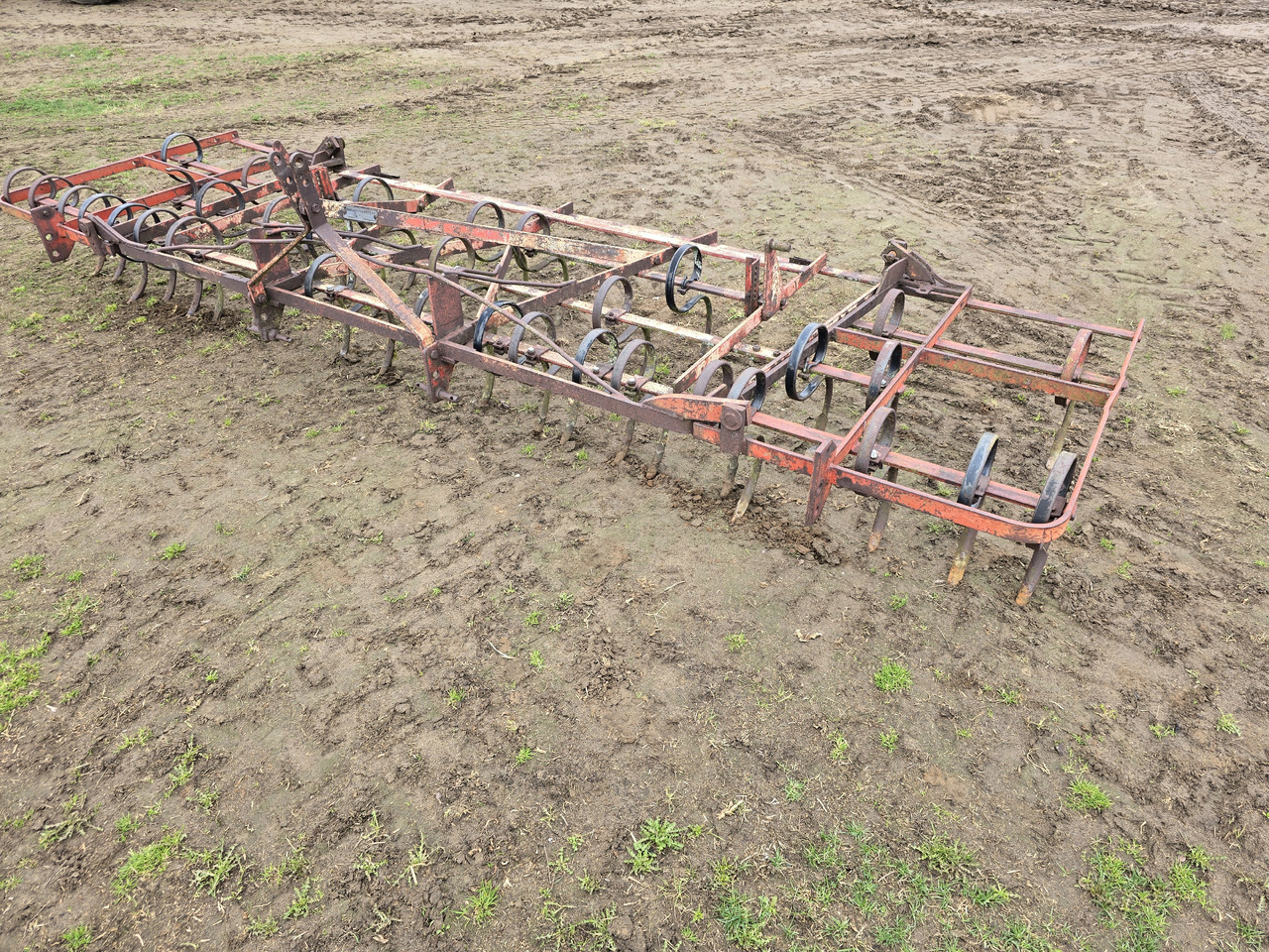 MASSEY-FERGUSON MASSEY-FERGUSON 4-25 - مسلفة: صور 1 MASSEY-FERGUSON MASSEY-FERGUSON 4-25 - مسلفة: صور 1
