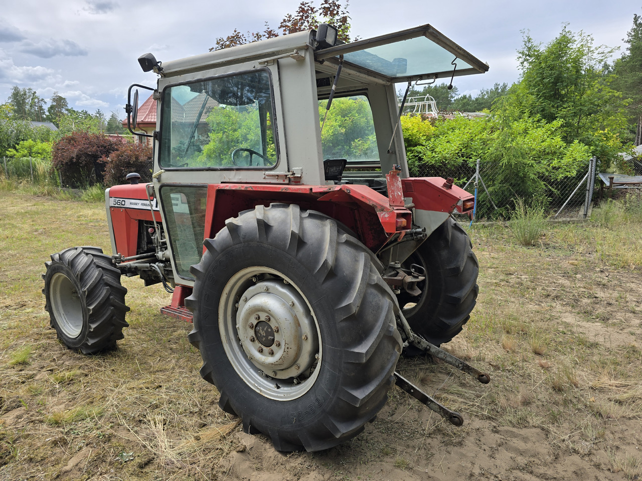 MASSEY-FERGUSON MF 560 - جرار: صور 5 MASSEY-FERGUSON MF 560 - جرار: صور 5