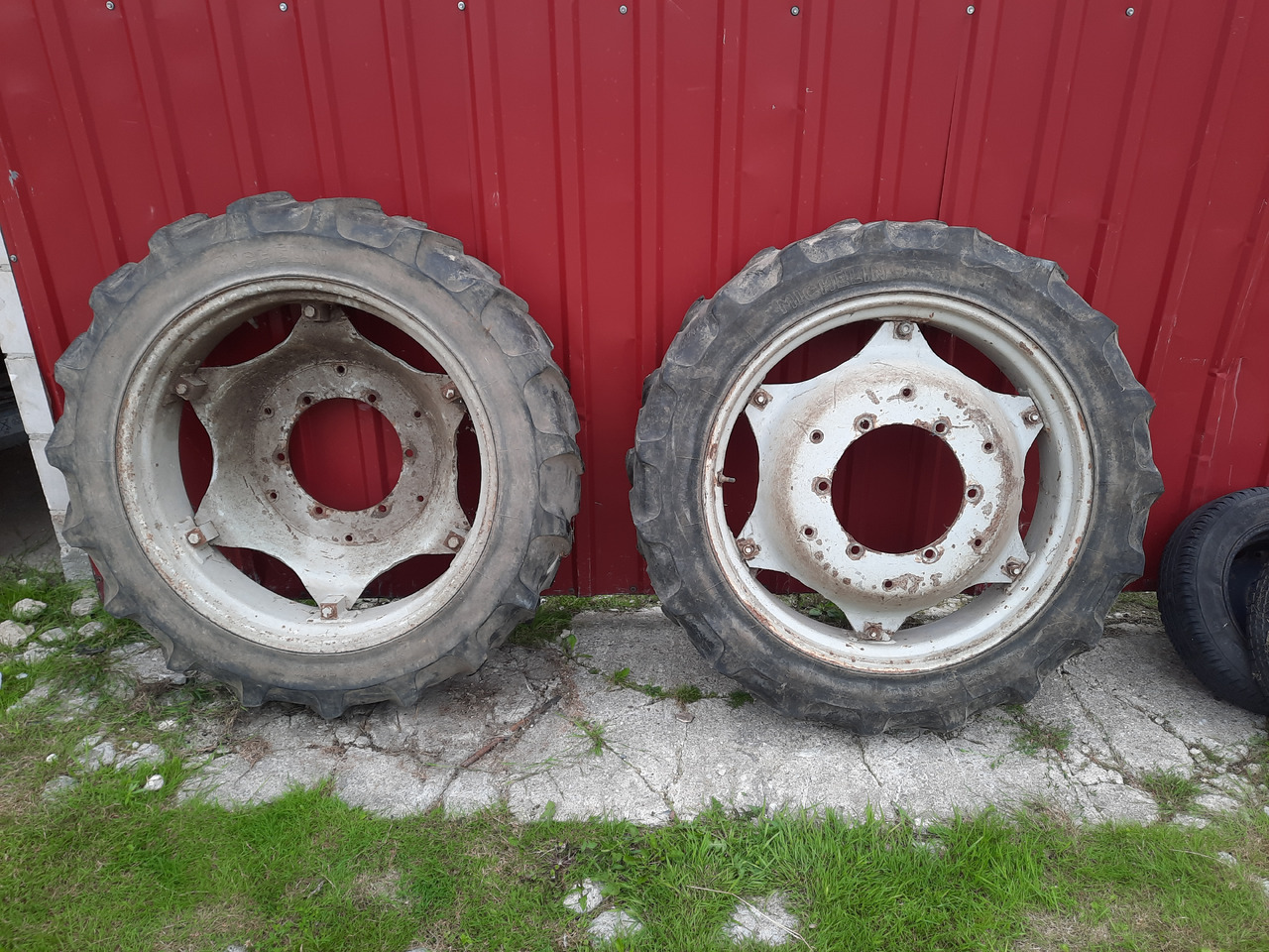 MICHELIN BIB X 9.5 R32 - عجلات: صور 1 MICHELIN BIB X 9.5 R32 - عجلات: صور 1